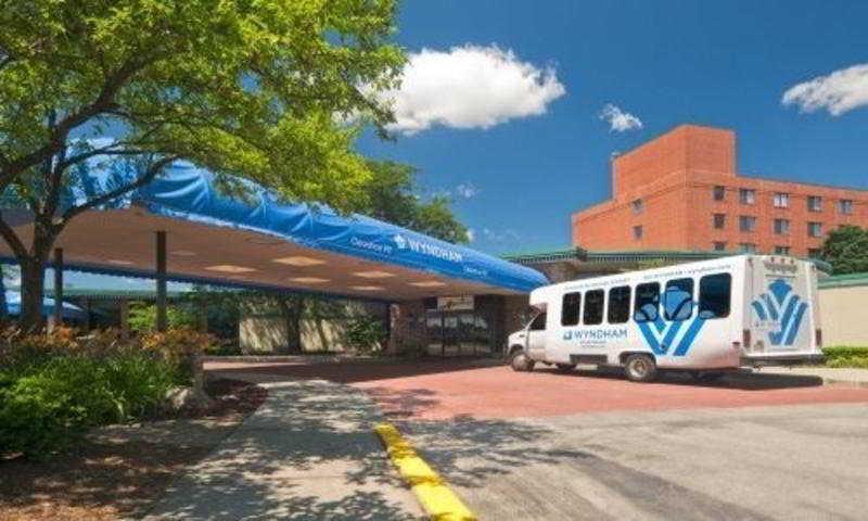 Wyndham Milwaukee Airport Hotel & Convention Center 외부 사진